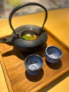花びらだけと鶏の土瓶蒸し
